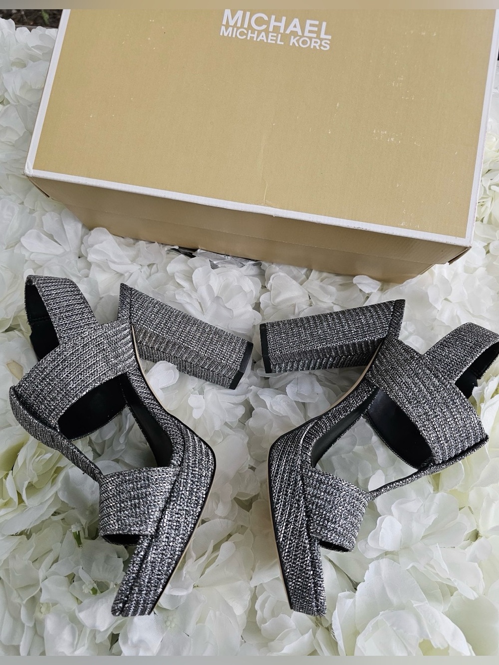 MICHAEL Kors Becker Metallic Glitter T-Strap Block Heel Sandals Size 6